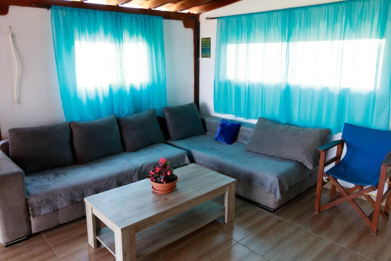 Seas The Moment Apartment Nea Kallikrateia Exterior photo